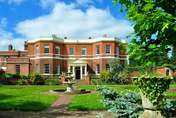 Our amazing office is situated in the prestigious building Bawtry Hall. This Grade 2 listed mansion comes with fascinating history and once acted as the head quarters for the RAF bombing Commands during World war Two, in which Winston Churchill would announce his commands. 